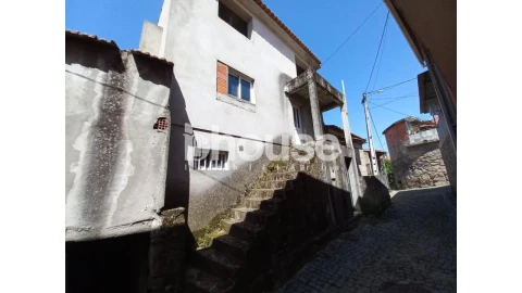 Moradia T3 para Venda em Valpaços e Sanfins