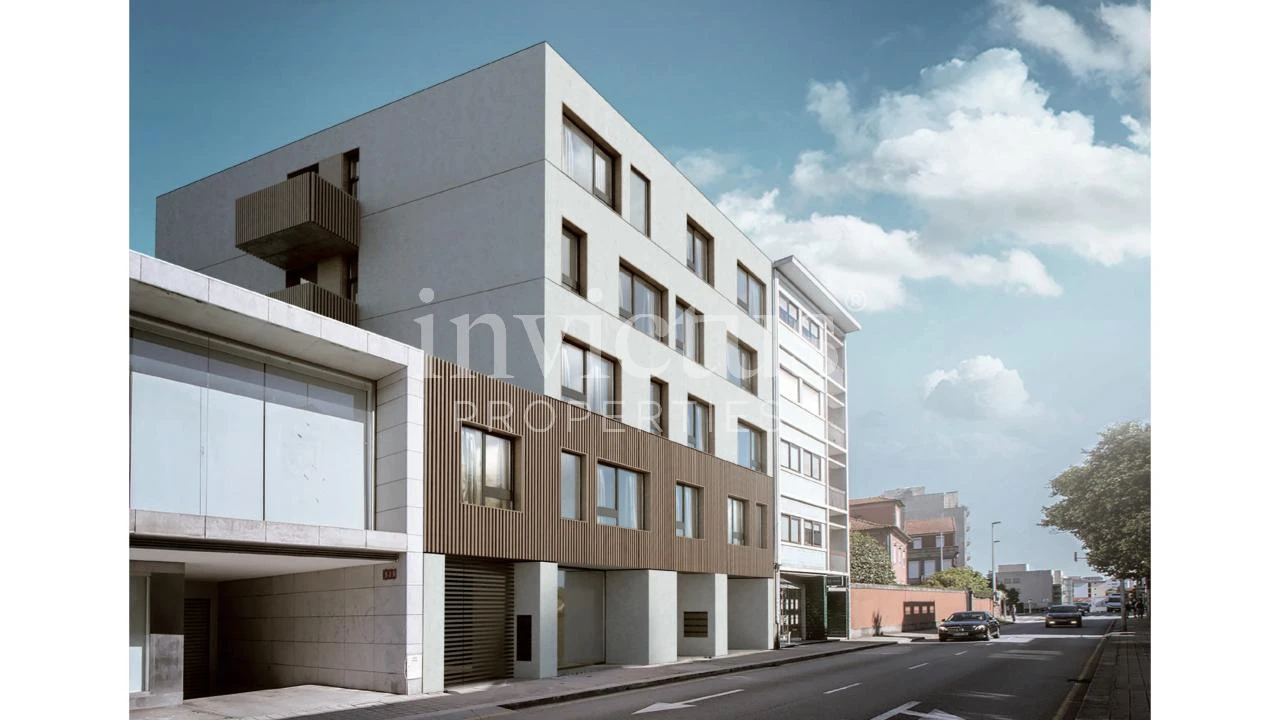 Apartamento T3 para Venda em Cedofeita, Santo Ildefonso, Sé, Miragaia, São Nicolau e Vitória Foto 1