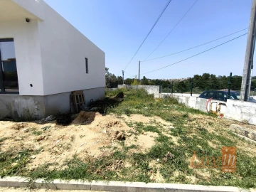 Moradia T3 para Venda em Mafra