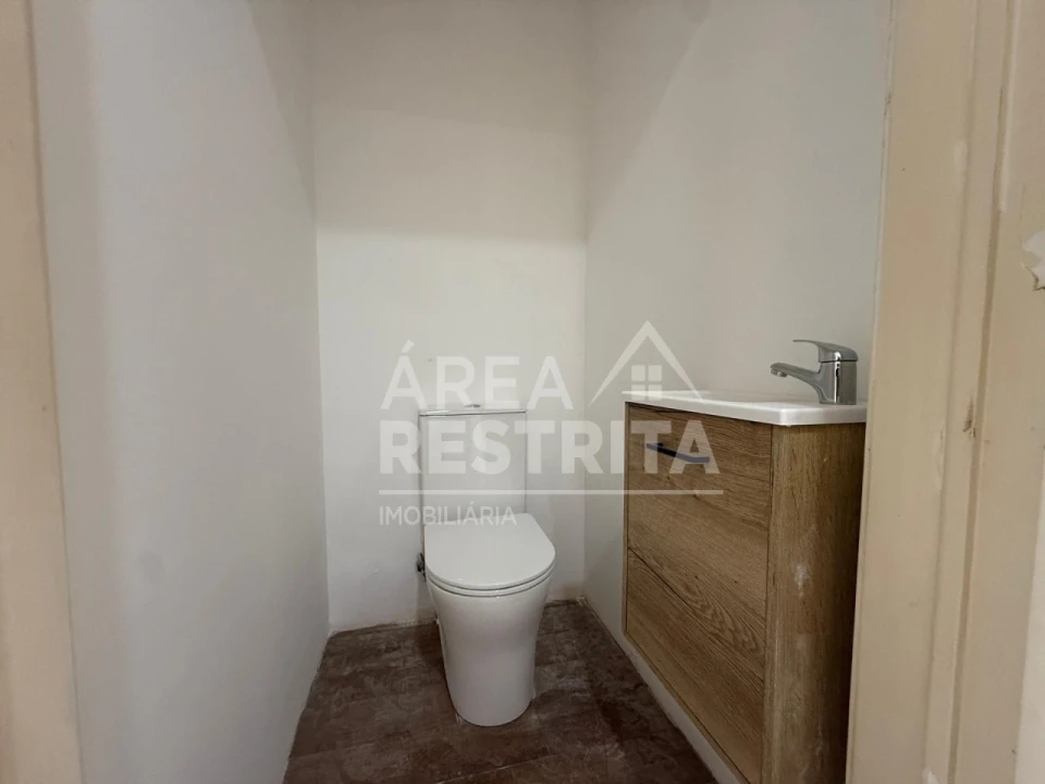 Apartamento T3 para Venda em Laranjeiro e Feijó Foto 11