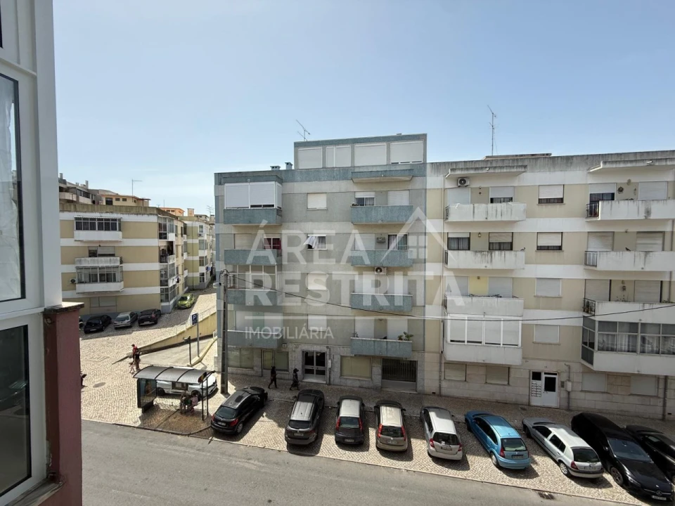 Apartamento T3 para Venda em Laranjeiro e Feijó Foto 23