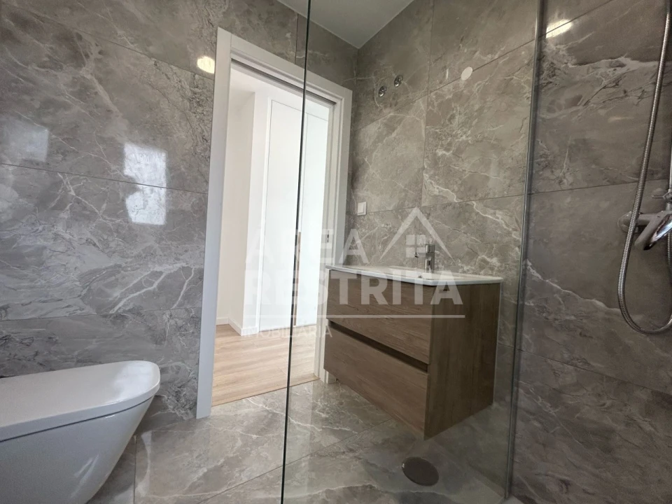 Moradia T3 para Venda em Fernao Ferro Foto 14