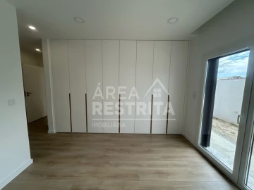 Moradia T3 para Venda em Fernao Ferro