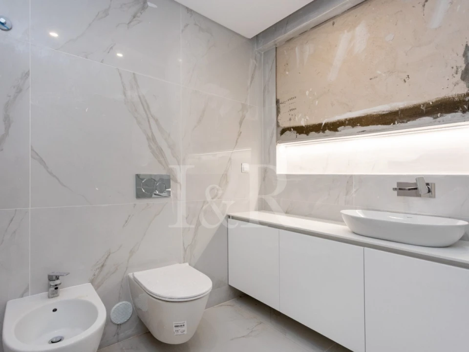 Apartamento T3 para Venda em Carcavelos e Parede Foto 12