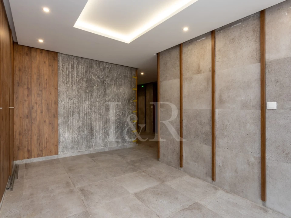 Apartamento T3 para Venda em Carcavelos e Parede Foto 25