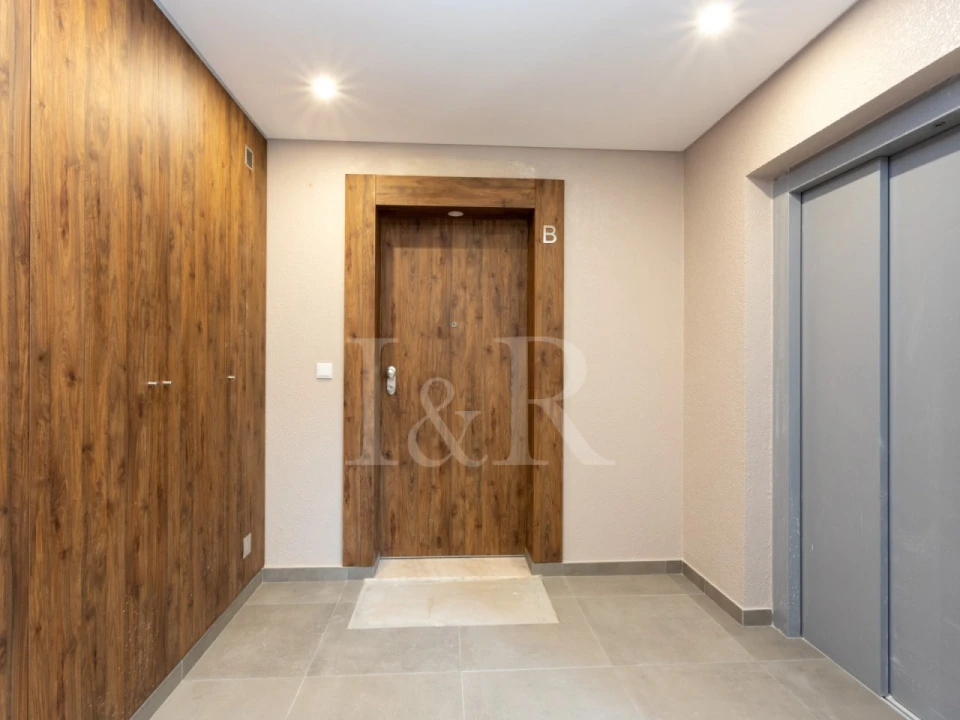 Apartamento T3 para Venda em Carcavelos e Parede Foto 26