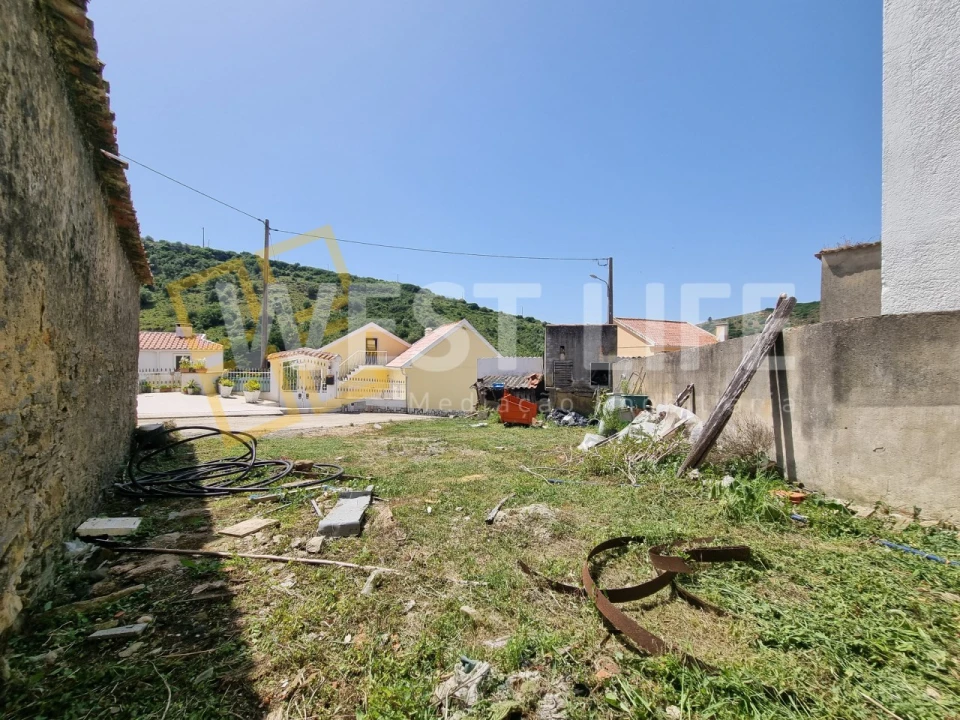 Moradia T3 para Venda em Igreja Nova e Cheleiros Foto 32