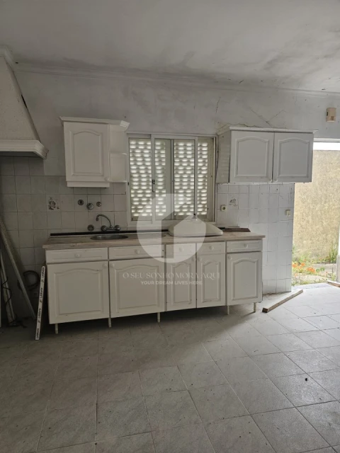 Moradia T3 para Venda em Moncarapacho e Fuseta