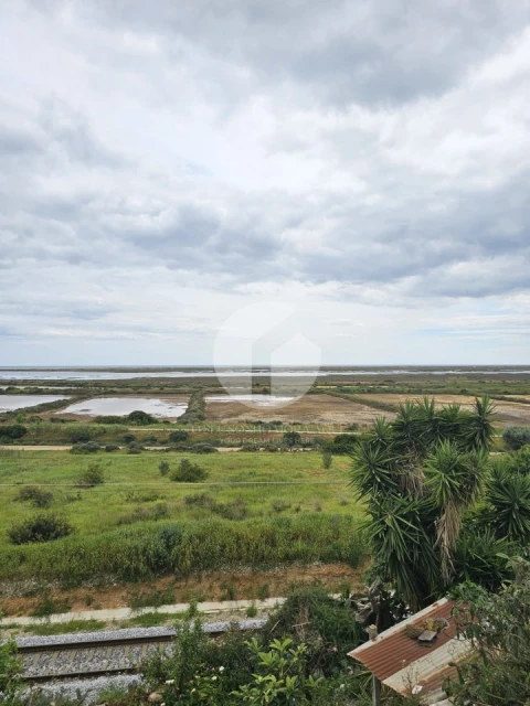 Moradia T3 para Venda em Moncarapacho e Fuseta
