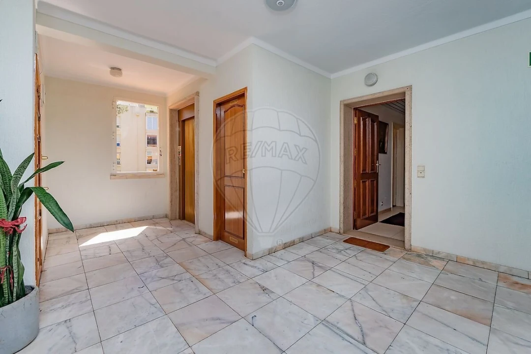 Apartamento T2 para Venda em Cascais e Estoril Foto 24