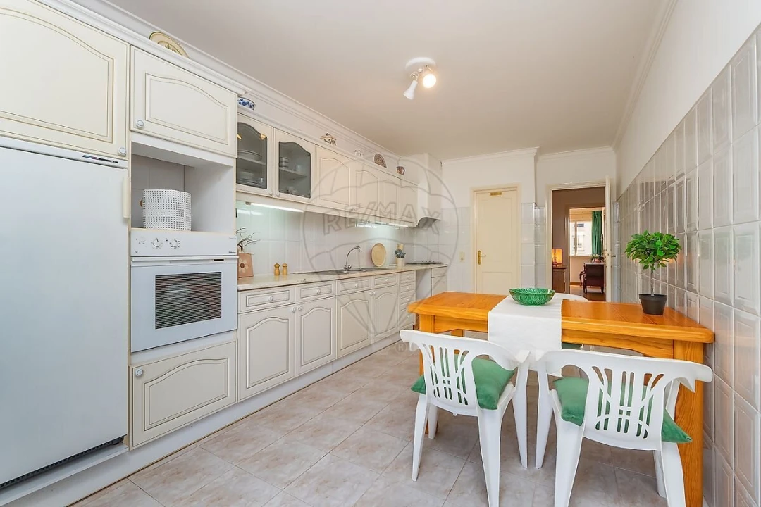 Apartamento T2 para Venda em Cascais e Estoril Foto 11