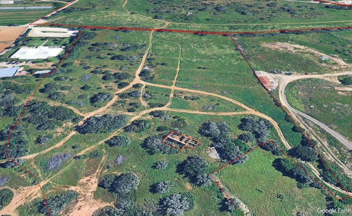 Terreno para Venda em Alvor Foto 14