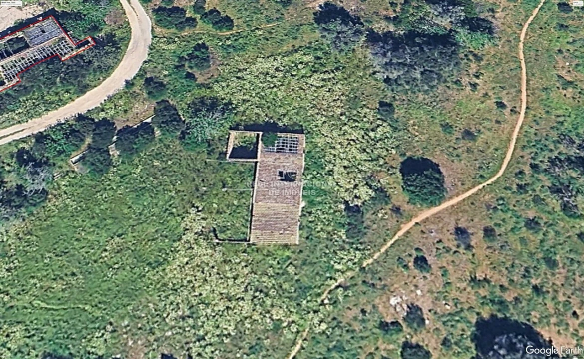 Terreno para Venda em Alvor Foto 3