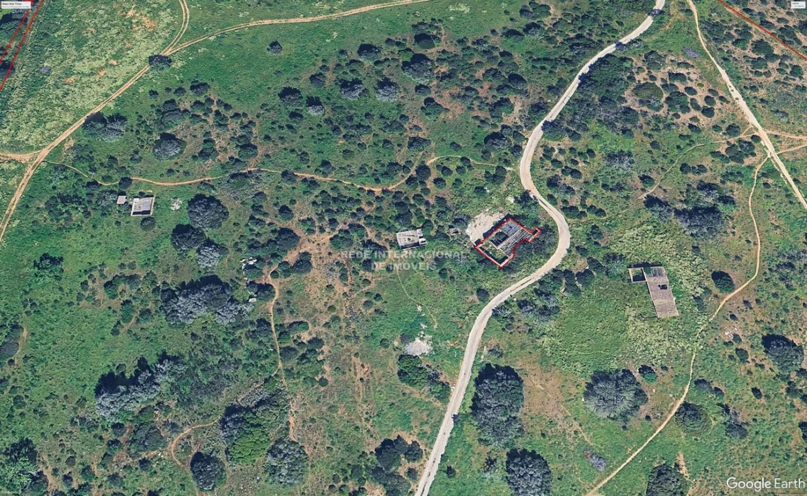 Terreno para Venda em Alvor Foto 2