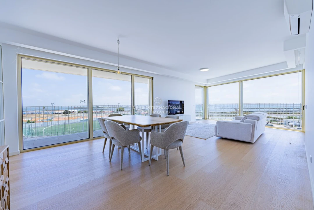 Apartamento T3 para Venda em Faro (Sé e São Pedro) Foto 40