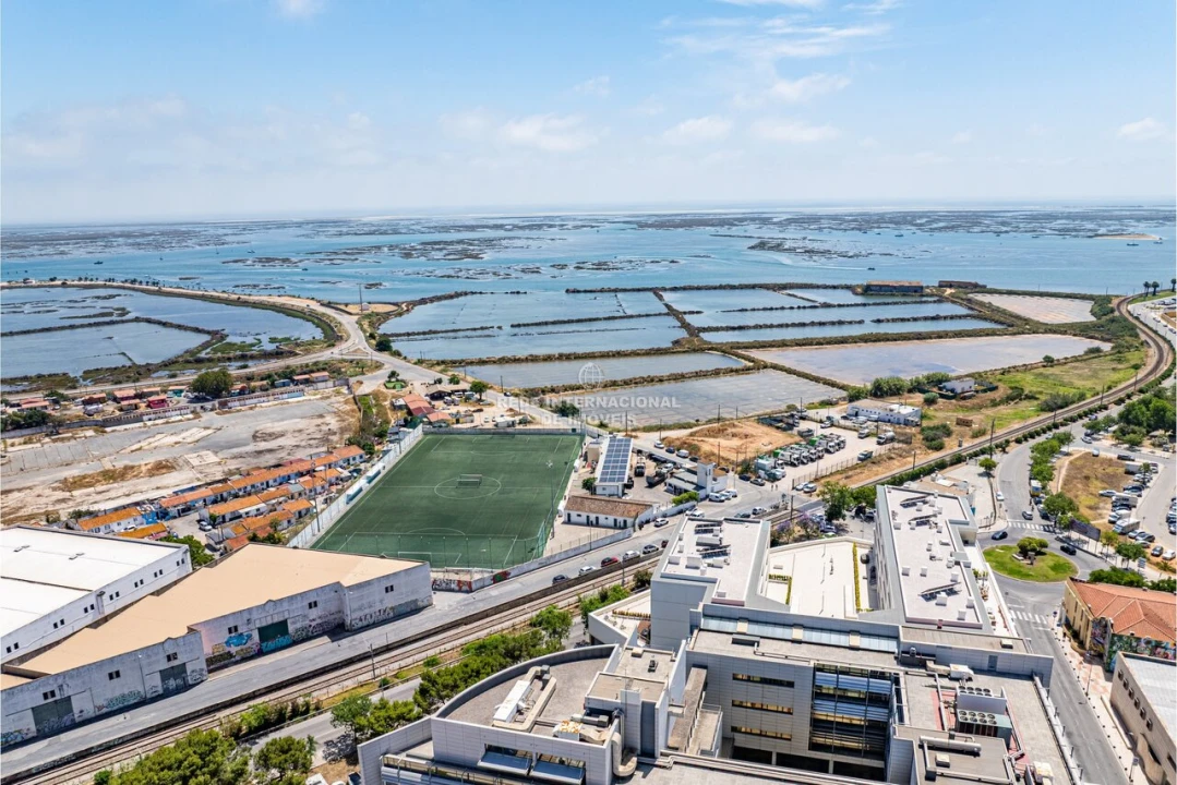 Apartamento T3 para Venda em Faro (Sé e São Pedro) Foto 29