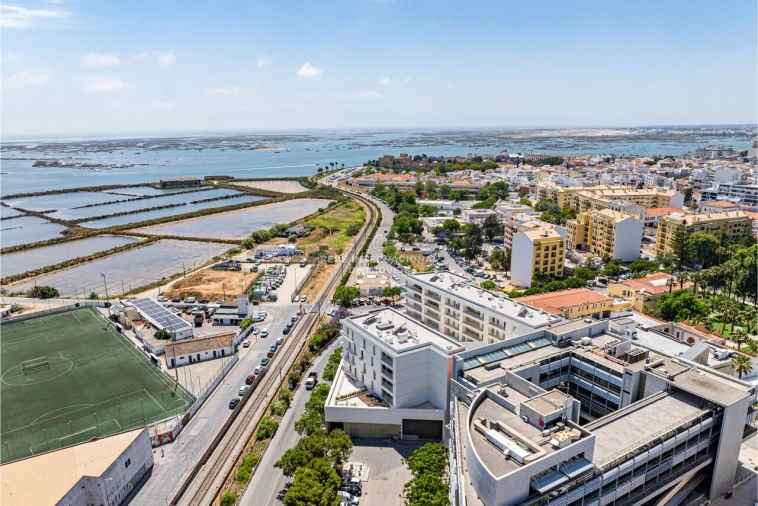 Apartamento T3 para Venda em Faro (Sé e São Pedro) Foto 33