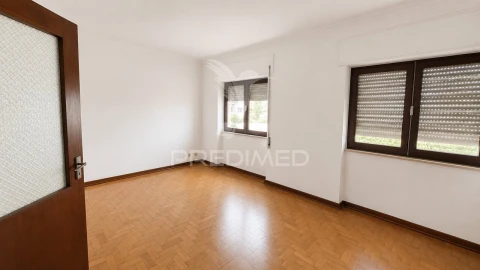 Prédio para Venda em Guarda