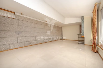 Moradia T4 para Venda em Costa