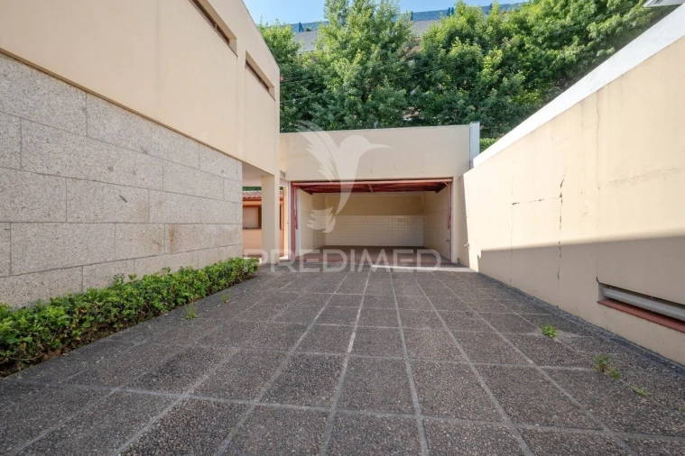Moradia T4 para Venda em Costa Foto 20