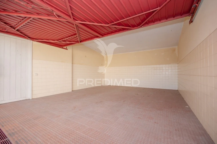 Moradia T4 para Venda em Costa Foto 21