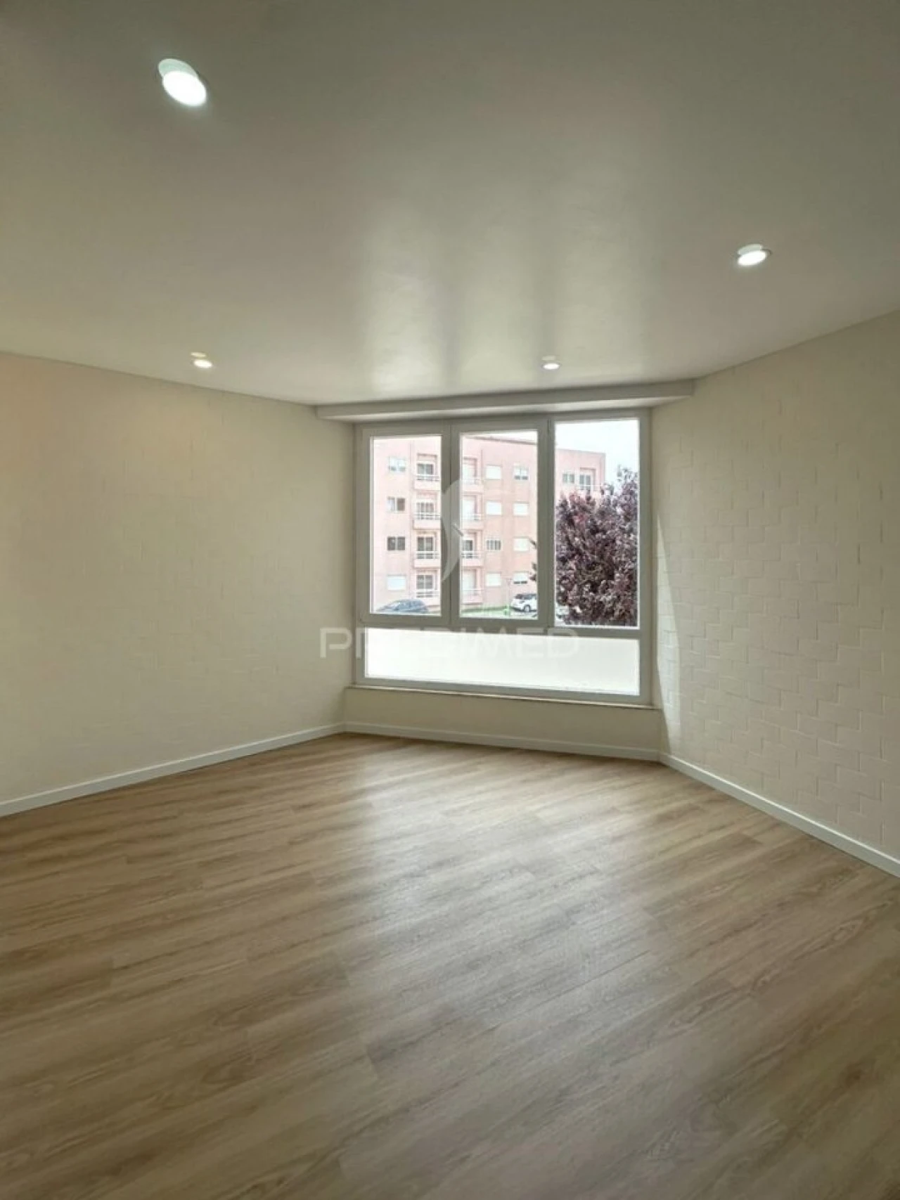 Apartamento T1 para Venda em Vila do Conde Foto 3