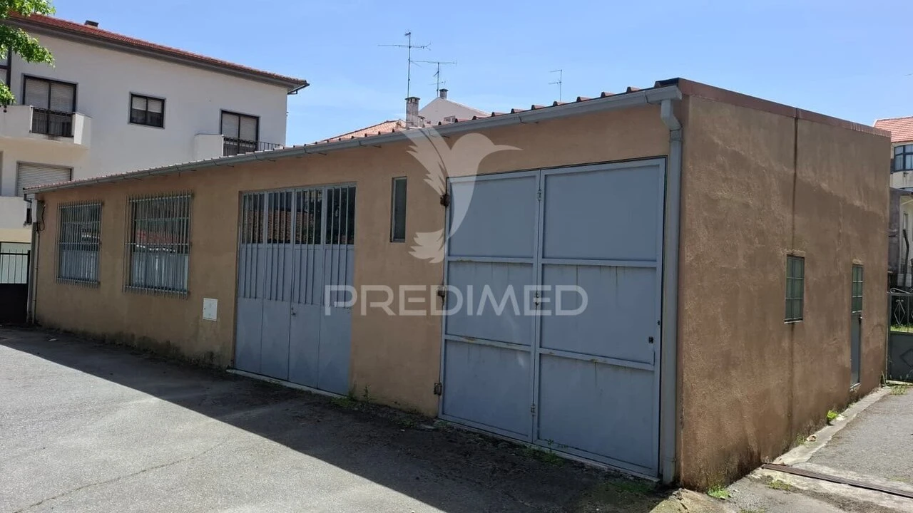 Armazém para Venda em Guarda Foto 1