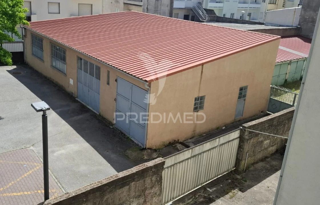 Armazém para Venda em Guarda Foto 3