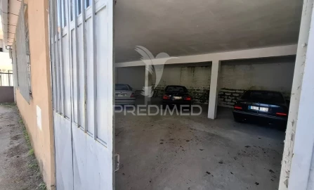 Armazém para Venda em Guarda