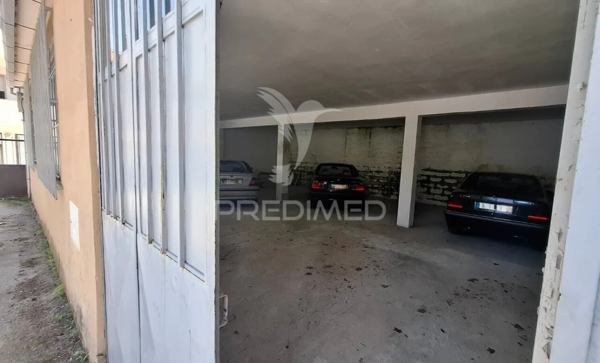 Armazém para Venda em Guarda Foto 4