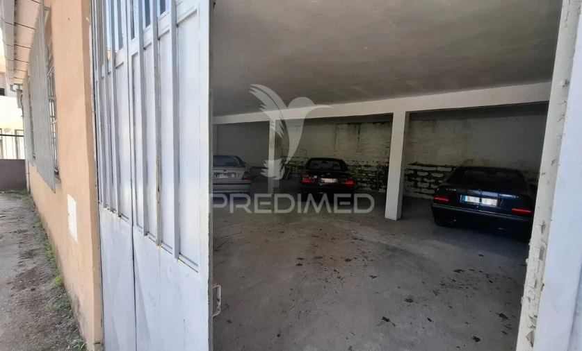 Armazém para Venda em Guarda Foto 4