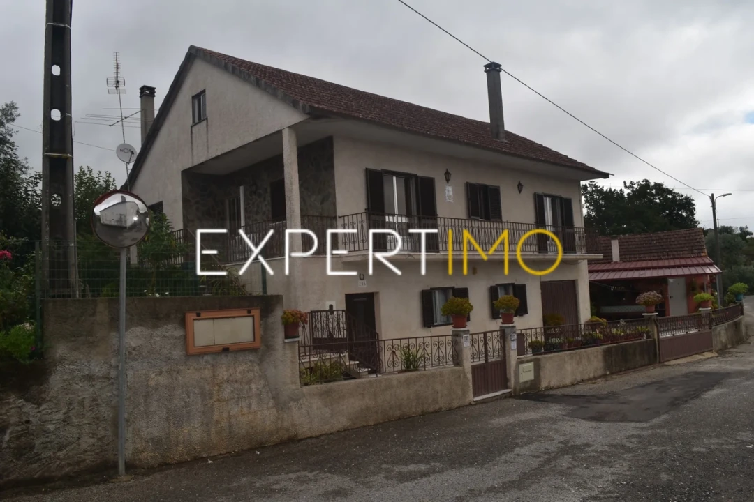Moradia T5 para Venda em Graça Foto 46