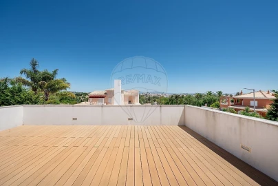 Moradia T4 para Venda em Lagos (São Sebastião e Santa Maria)