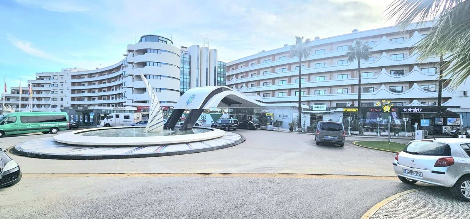 Apartamento T1 para Venda em Albufeira e Olhos de Água Foto 7