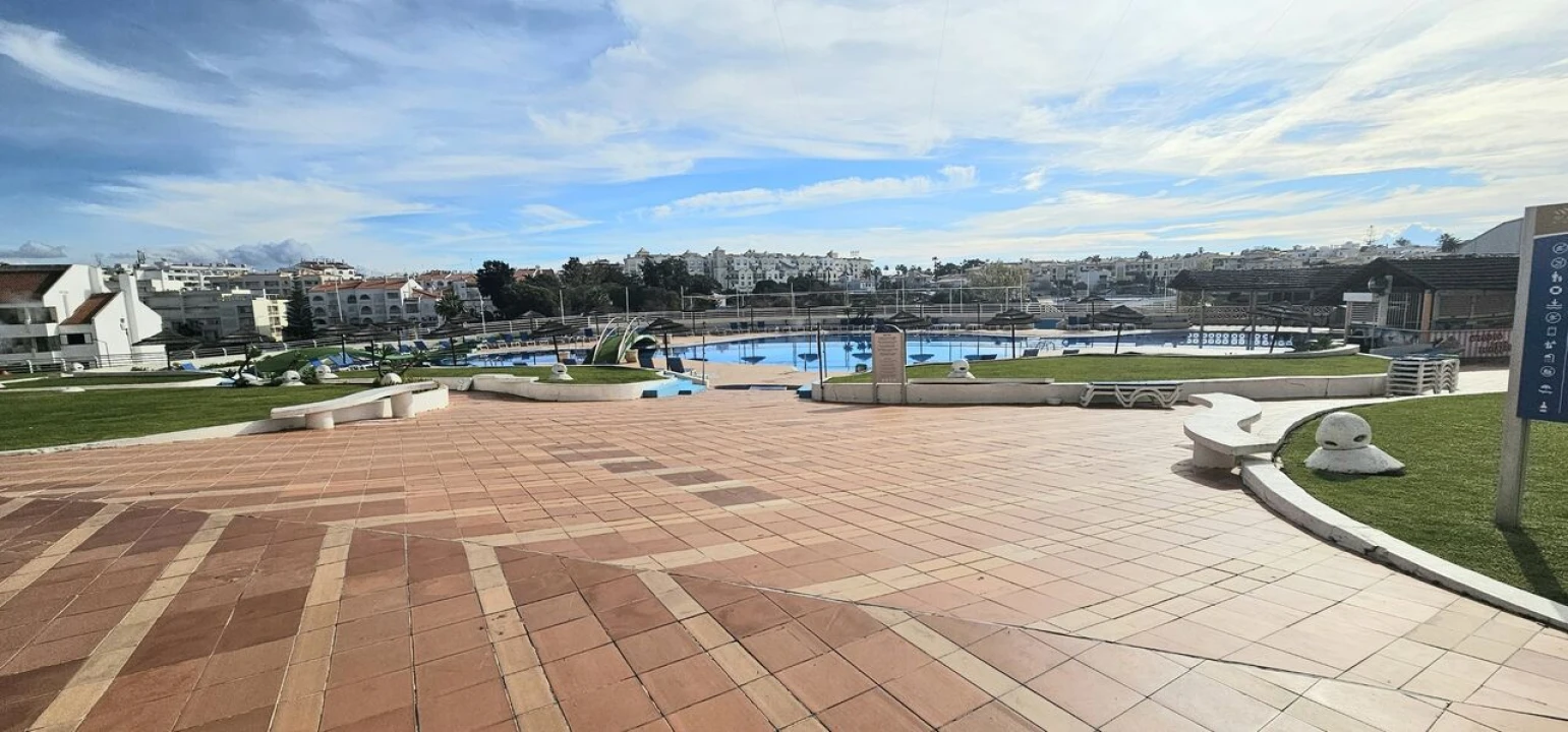 Apartamento T1 para Venda em Albufeira e Olhos de Água Foto 5