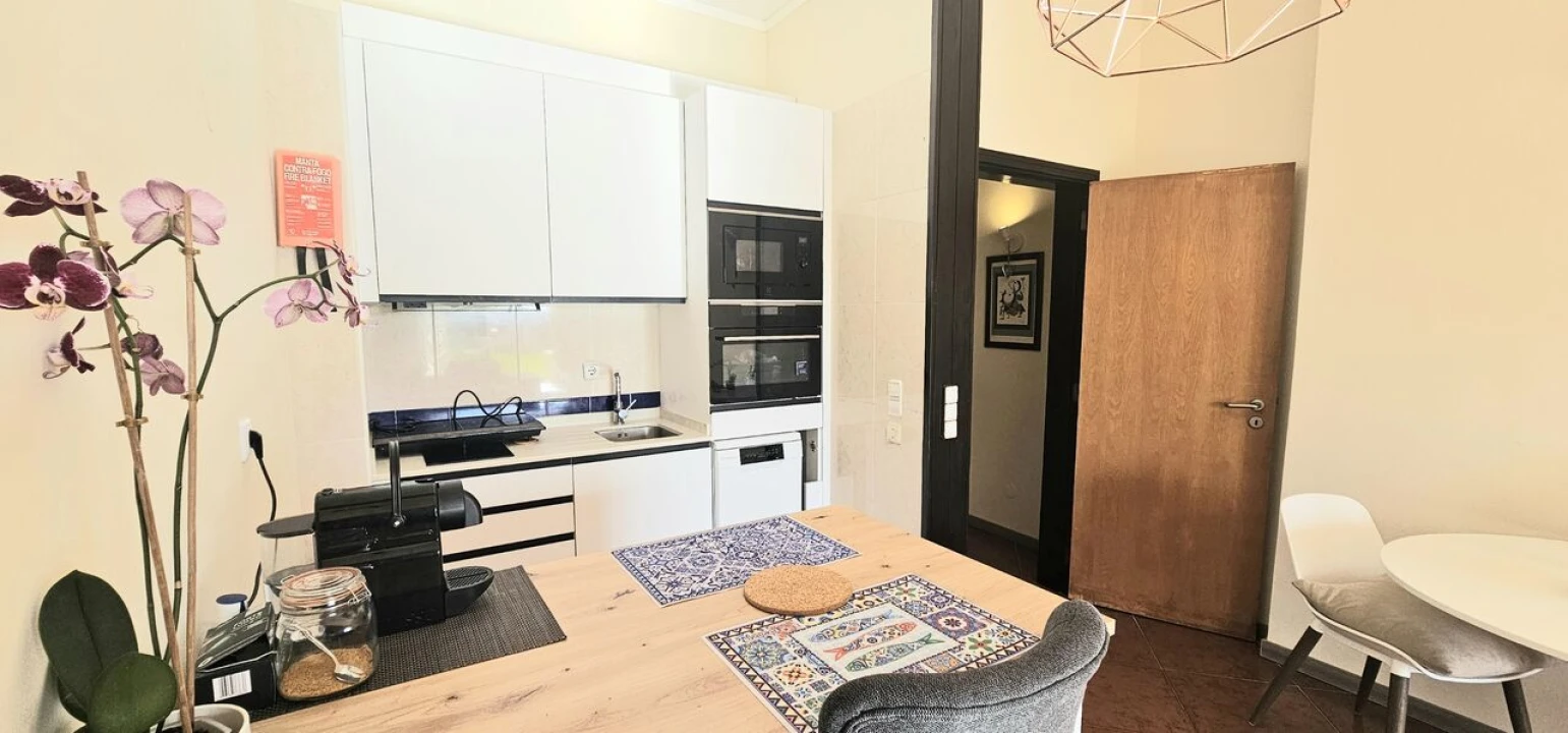 Apartamento T1 para Venda em Albufeira e Olhos de Água Foto 17