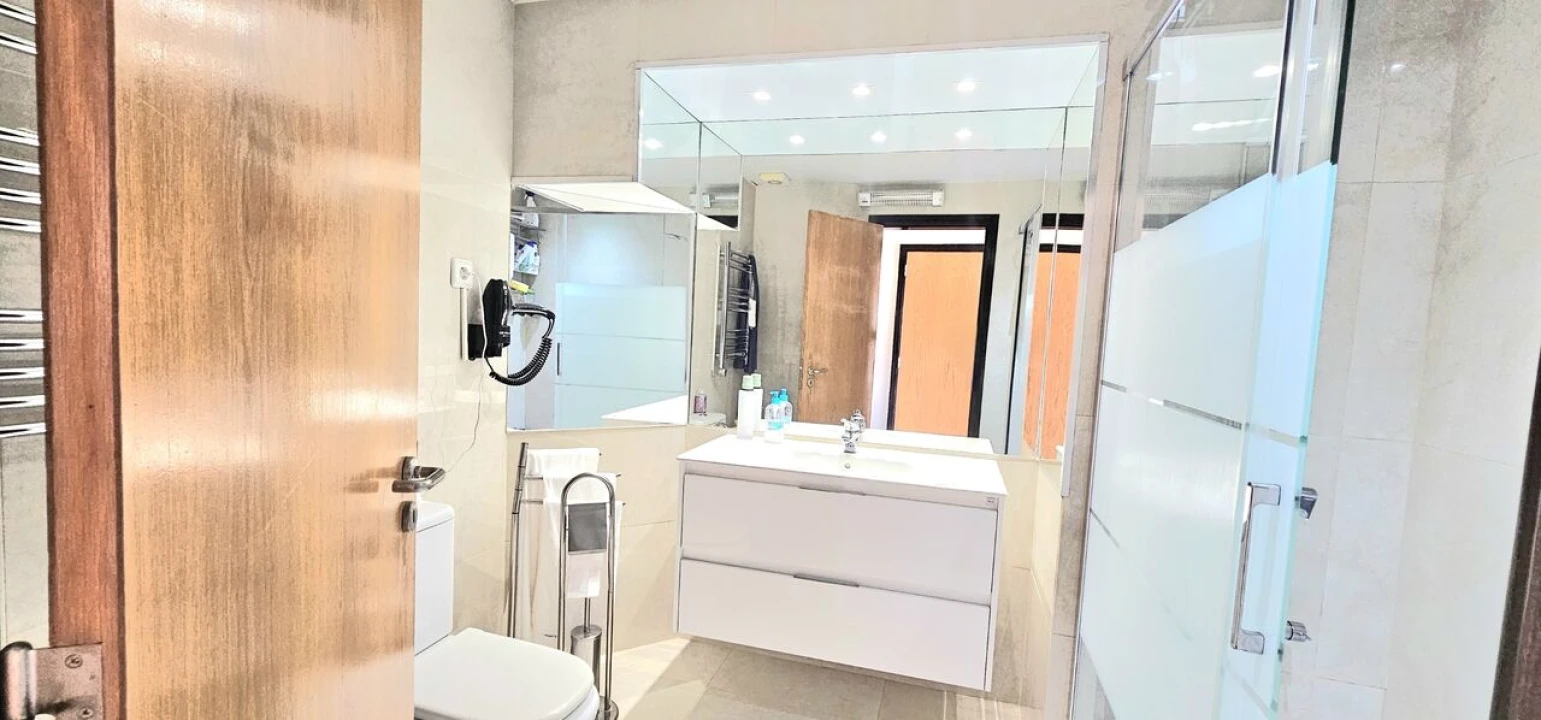 Apartamento T1 para Venda em Albufeira e Olhos de Água Foto 28