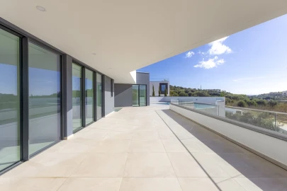 Moradia T4 para Venda em Lagos (São Sebastião e Santa Maria)