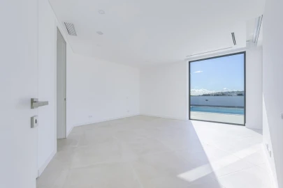 Moradia T4 para Venda em Lagos (São Sebastião e Santa Maria)