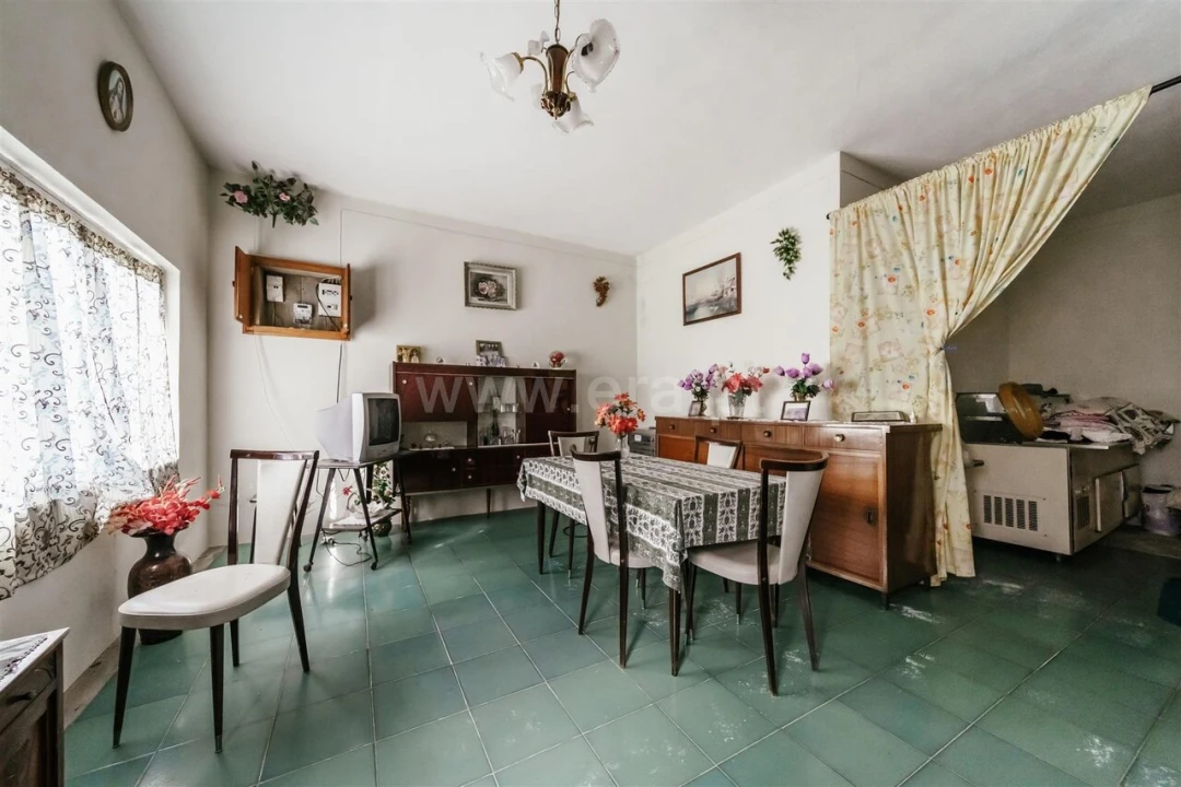 Moradia T4 para Venda em Vale de Prazeres e Mata da Rainha Foto 8
