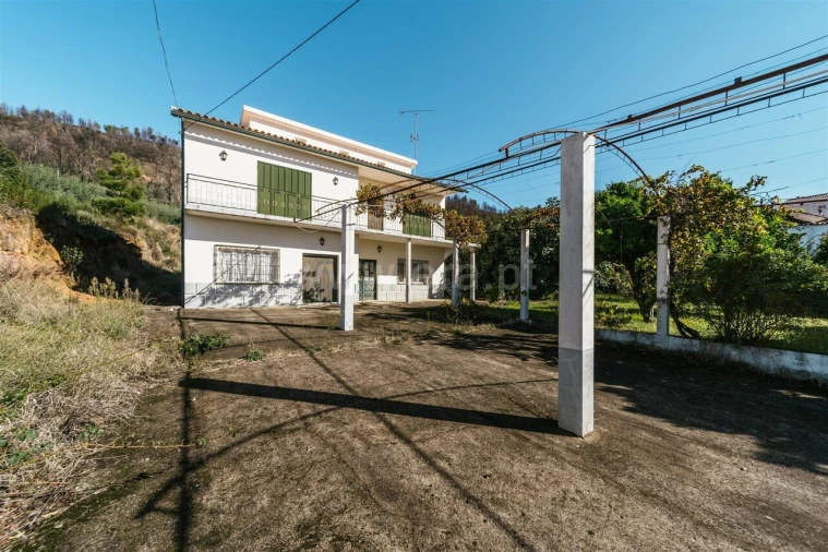 Moradia T4 para Venda em Vale de Prazeres e Mata da Rainha Foto 2