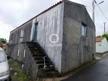 Moradia T2 para Venda em Cedros