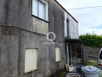 Moradia T2 para Venda em Cedros
