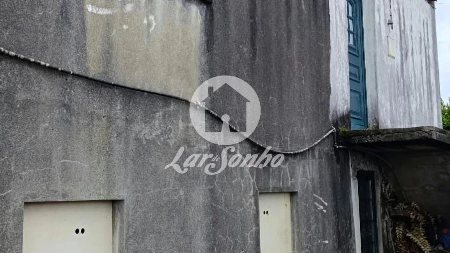 Moradia T2 para Venda em Cedros
