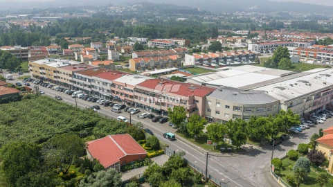 Apartamento T3 para Venda em Merelim (São Pedro) e Frossos