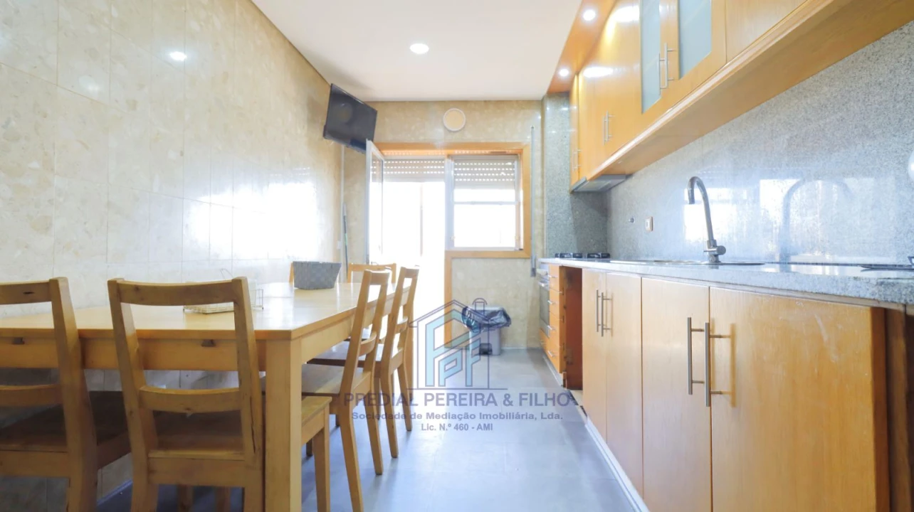 Apartamento T3 para Venda em Rio Tinto Foto 8
