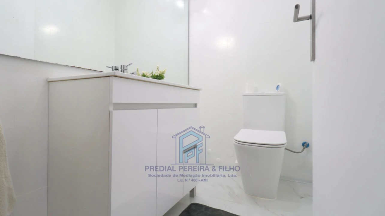 Apartamento T3 para Venda em Rio Tinto Foto 10