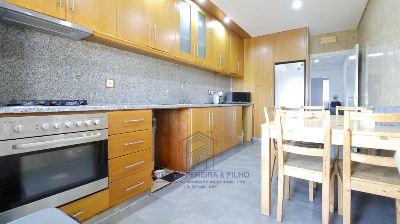 Apartamento T3 para Venda em Rio Tinto Foto 9