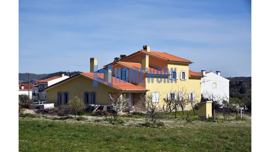 Moradia T3 para Venda em Belmonte e Colmeal da Torre Foto 4