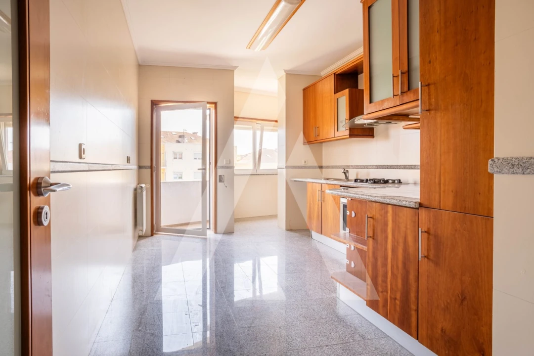 Apartamento T2 para Venda em Aradas Foto 7